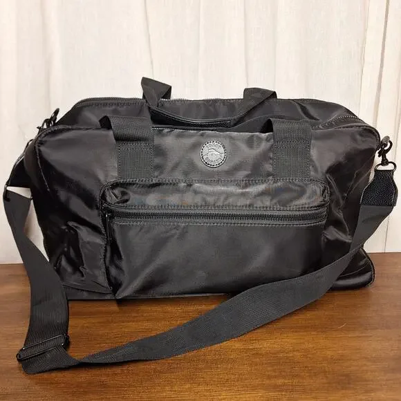 Tommy Bahama Nylon Carryon dufflebag crossbody travel work bag w laptop sleeve - Picture 8 of 8